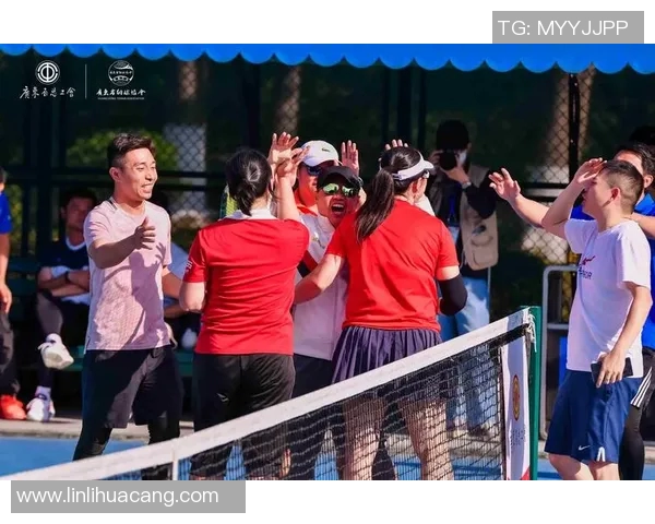 王芳独家分享网球心得与技巧助你提升球技的秘密与经验