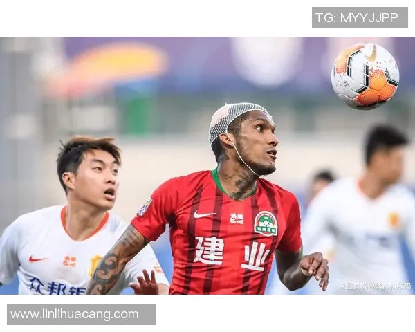 武汉羽毛球队团队协作引发热议球员间默契与配合的争议探讨